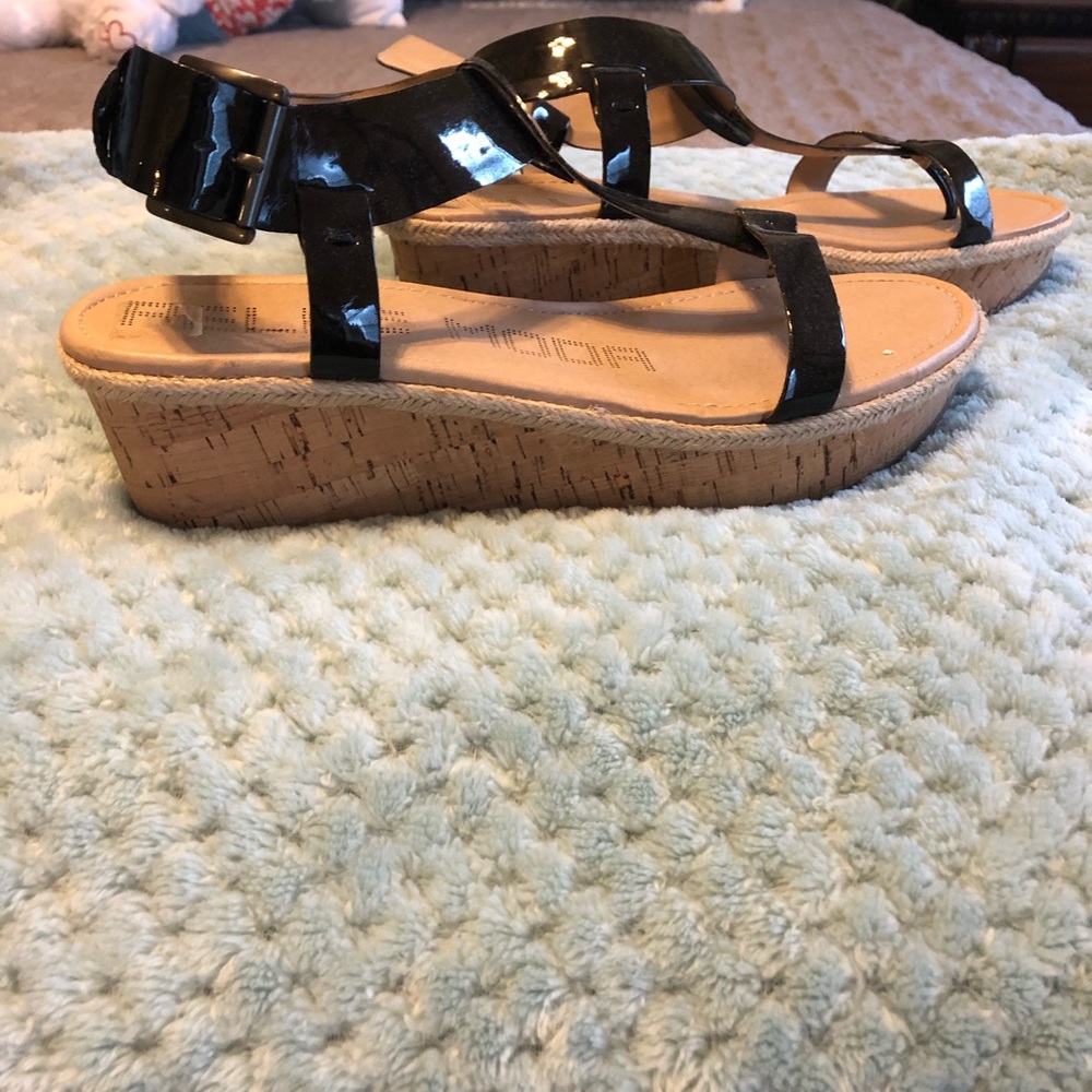 Heels - Picture 1 of 3